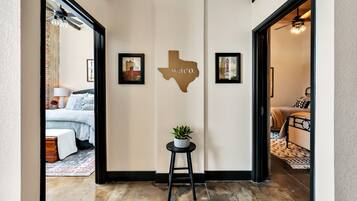 3 chambres, fer et planche à repasser, lit parapluie, Wi-Fi gratuit