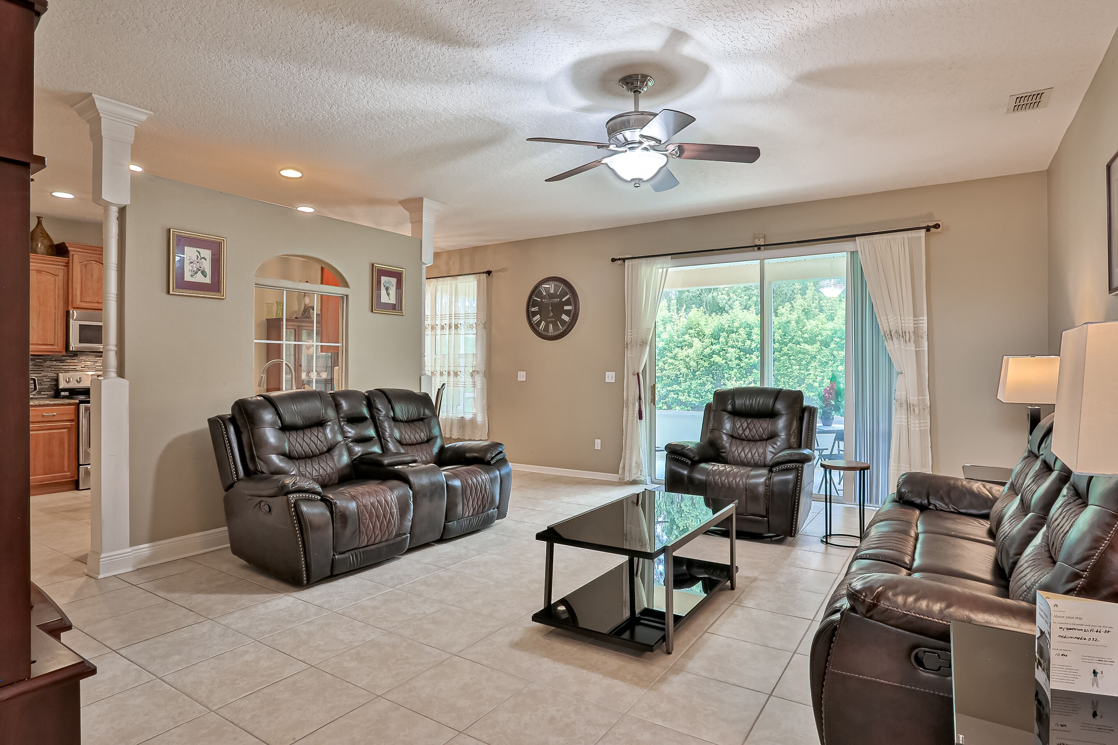 Wonderful coastal home with WiFi, enclosed backyard, screened patio & pool table