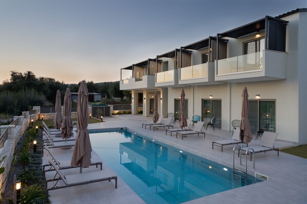 Front of property - Sarah Luxury Rooms (Igoumenitsa)