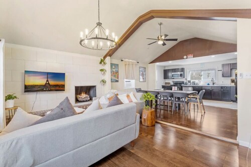 3 bedrooms AC Ranch Near Beach + Casinos