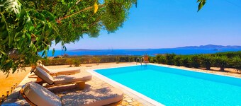 Private Luxury Villa with private pool & spa 10p.