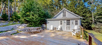 Dog-friendly bay view home - water views, dock access