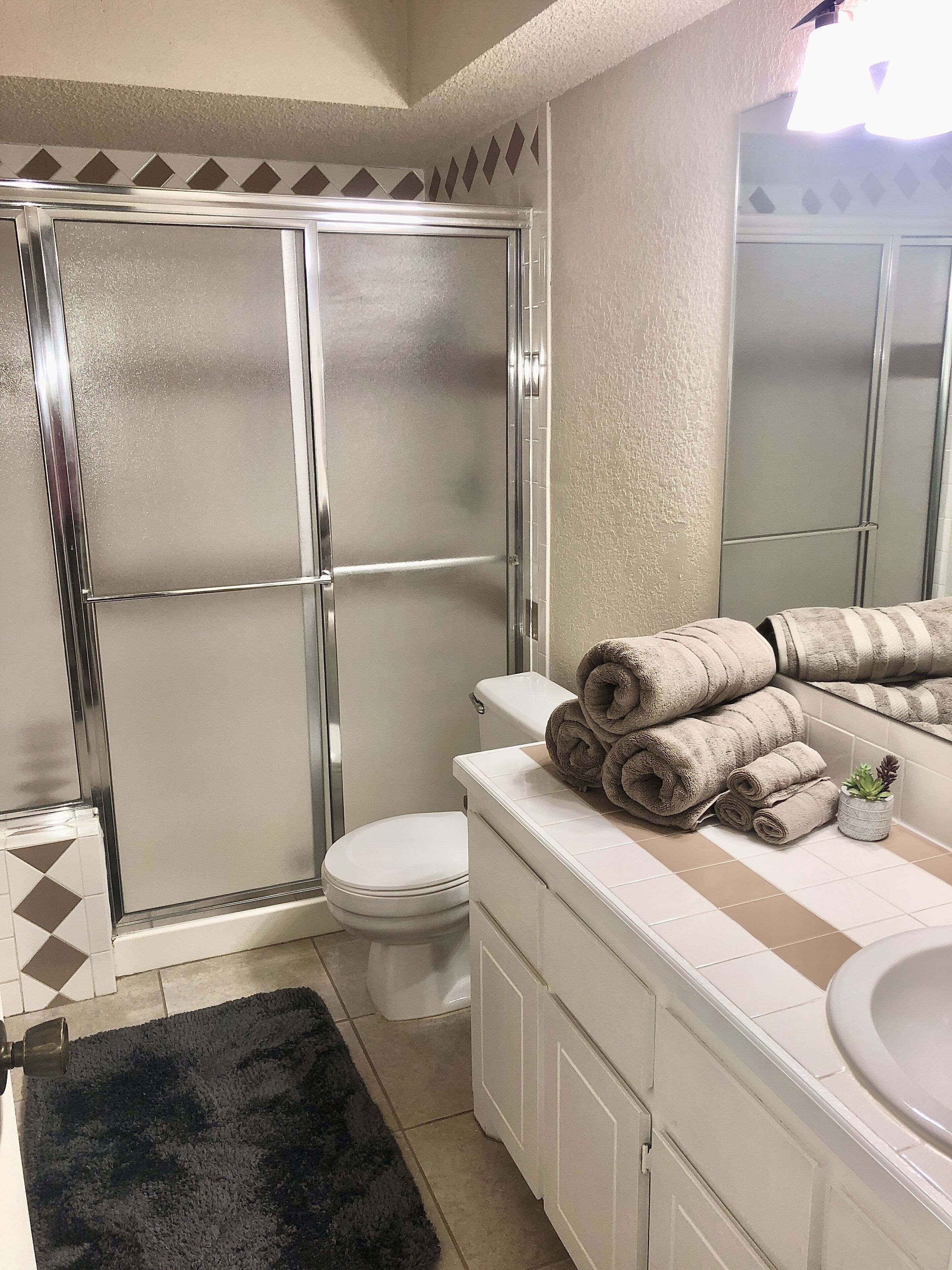 Newly Renovated Home With Outdoor Patio Minutes from Entertainment