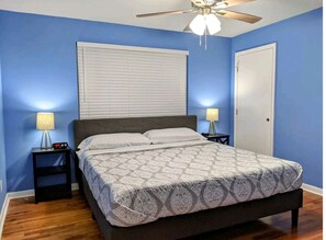 4 Schlafzimmer, Schreibtisch, Bügeleisen/Bügelbrett, kostenloses WLAN