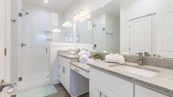 Combined shower/tub