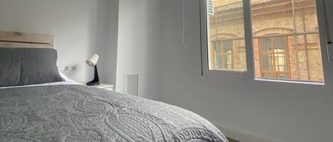 2 habitaciones, escritorio y insonorización