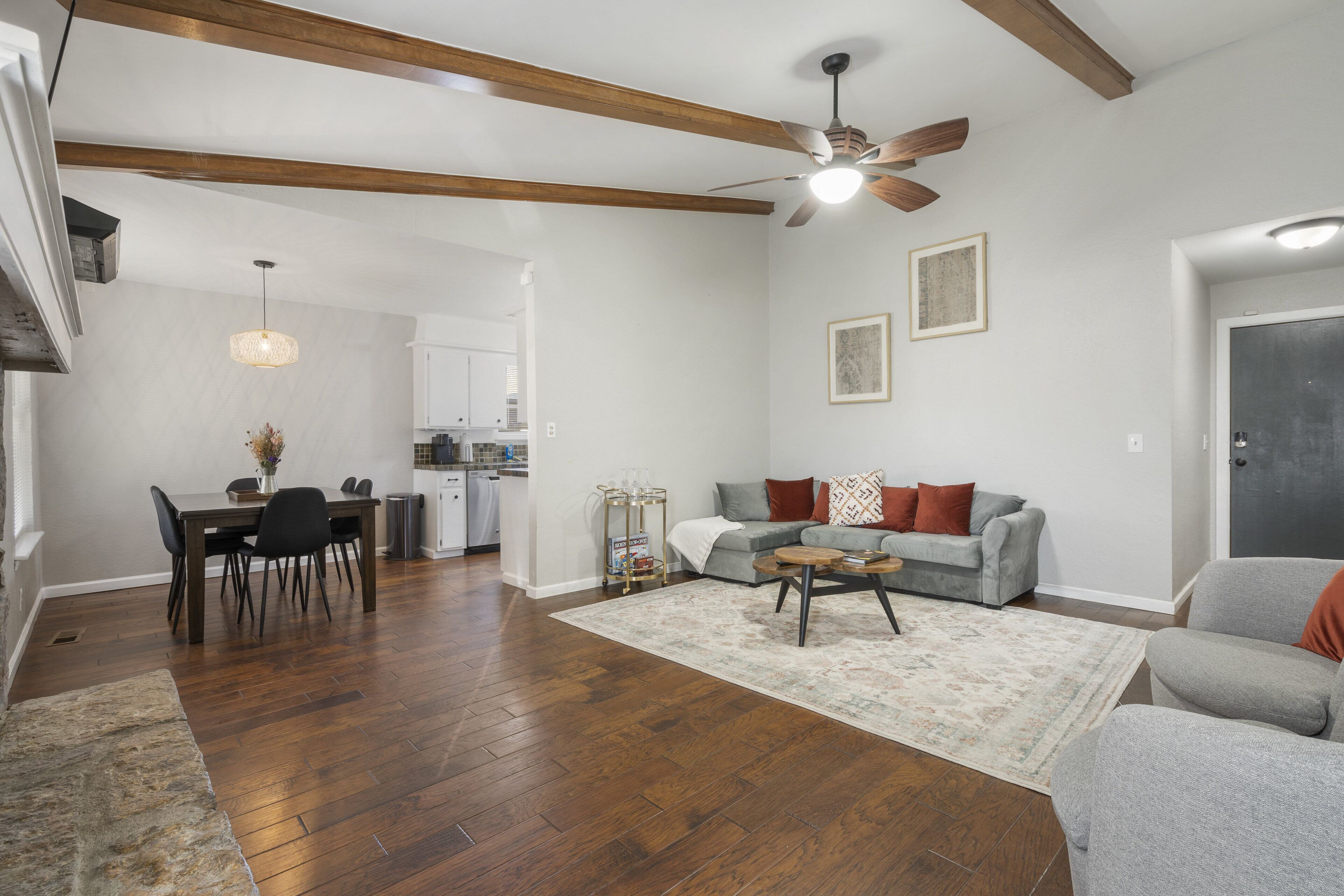 Bella Casa near all Broken fun!