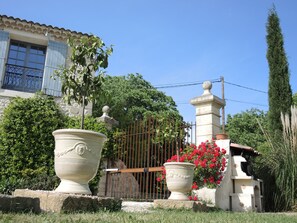 Lobby - Mas du Grand Vallen (Vallerargues)