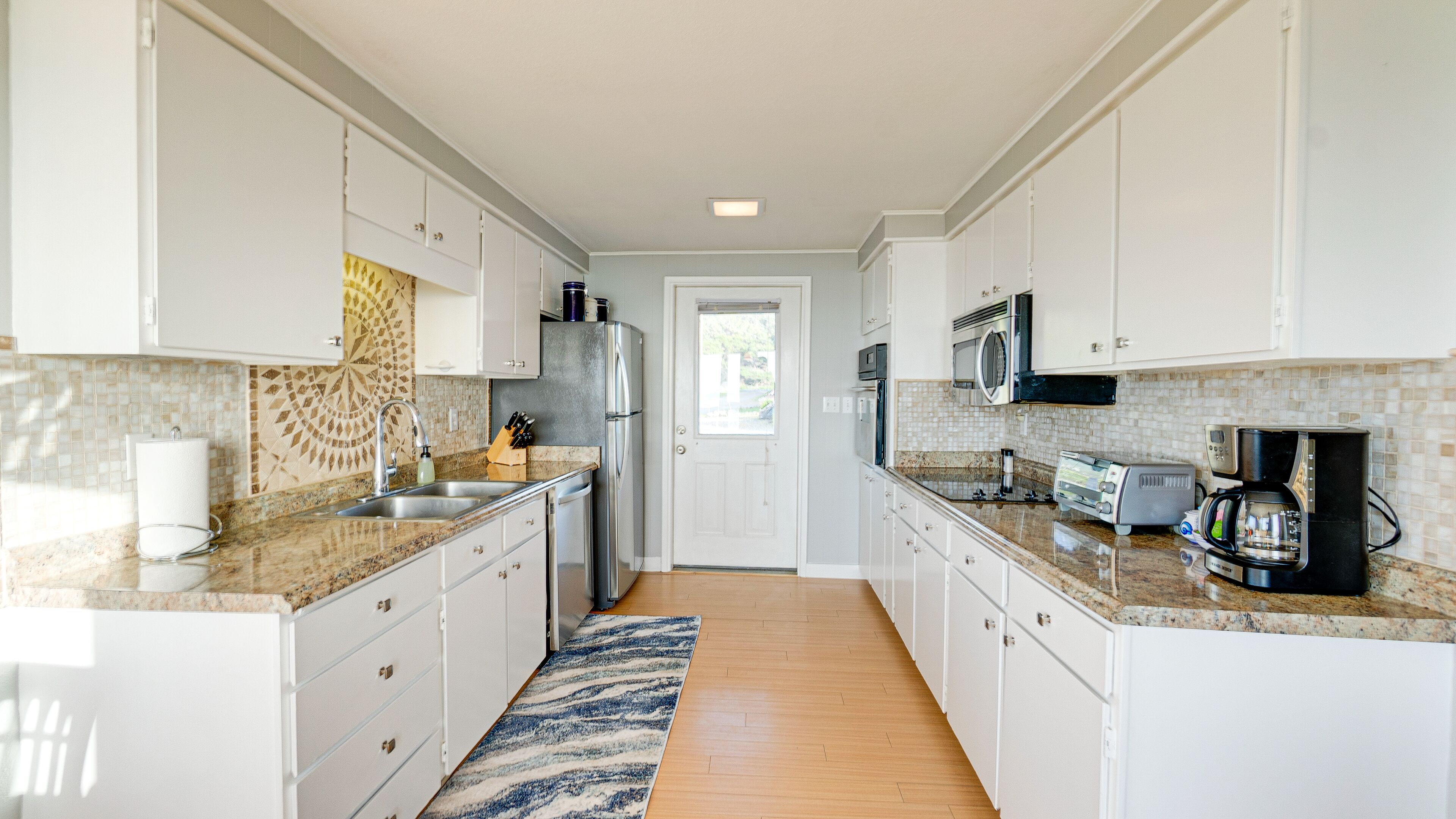 Beach House @ Spirit Cove- Beach Path & SPA