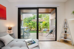 Condo Confort, 2 habitaciones, para no fumadores, cocina | Área de sala de estar