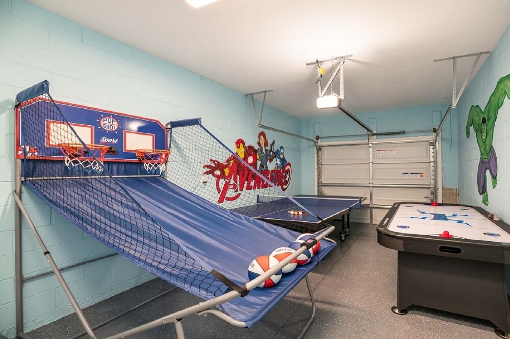 The Surf Shack - Three Bedroom House, Sleeps 8