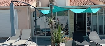 Charming villa with garden and pool – sunny holidays guaranteed!