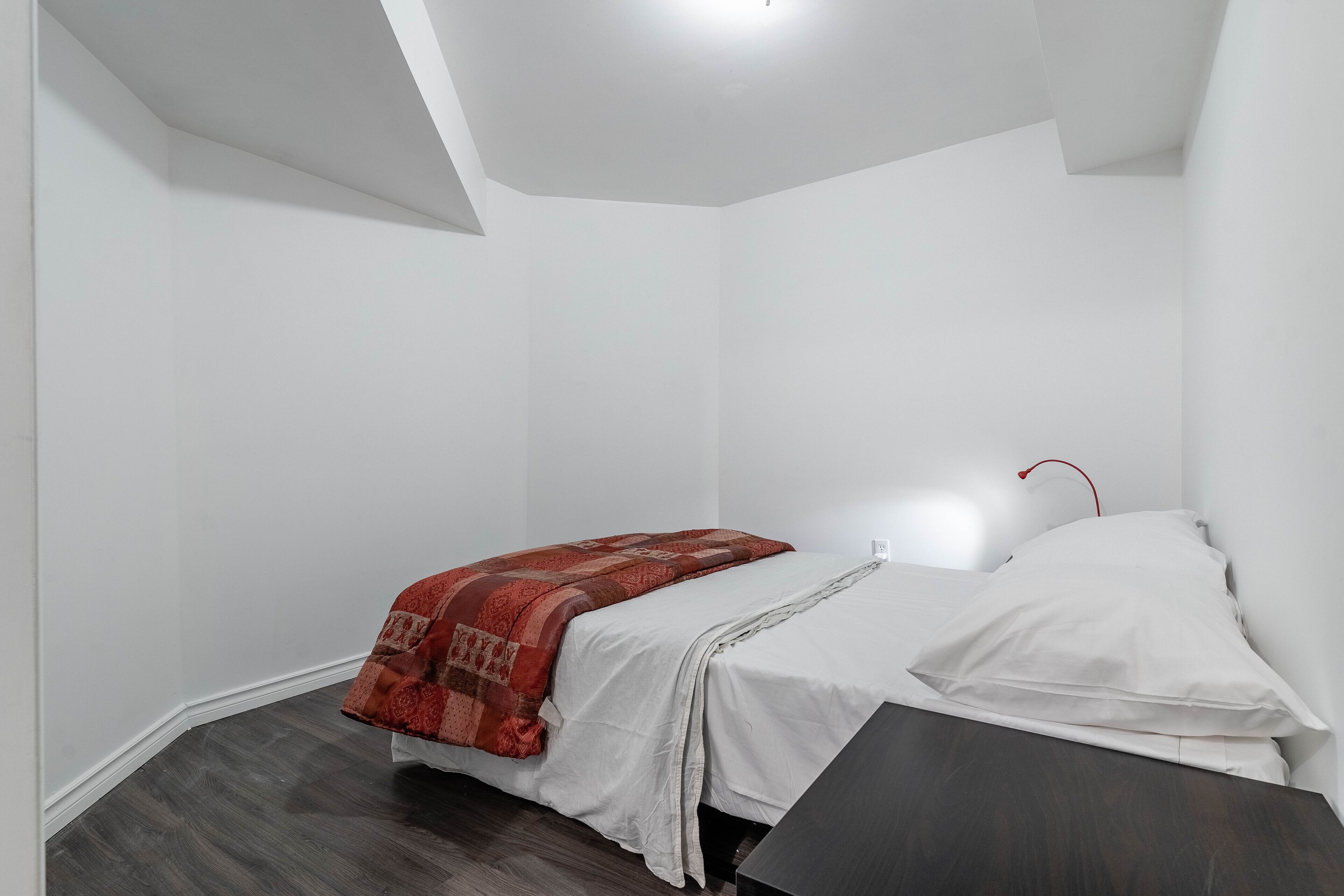 Barrie downtown home rental