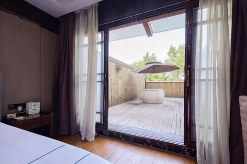 Minhang Hotel