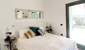 4 Schlafzimmer, Zimmersafe, Bügeleisen/Bügelbrett, Reisekinderbett