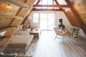 Smart TV, fireplace - For a cabin experience by the sea. (Baywood-Los Osos)