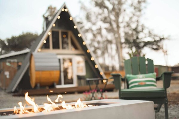 Property grounds - For a cabin experience by the sea. (Baywood-Los Osos)