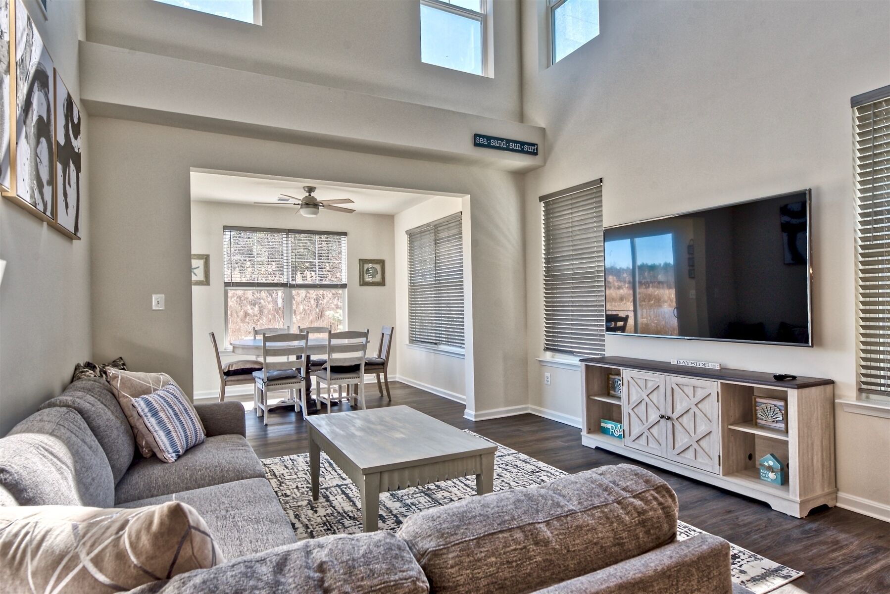 Bayside  New 4 BR Twin House w, 3.5 baths, 2 Suites, EV Charger *20548* Sleeps