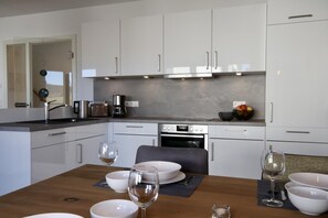 Fridge, microwave, oven, dishwasher