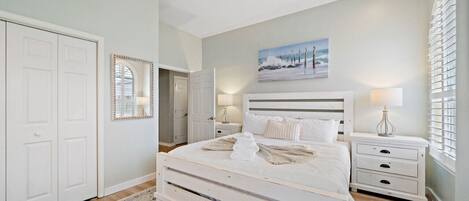 4 bedrooms, desk, iron/ironing board, travel crib