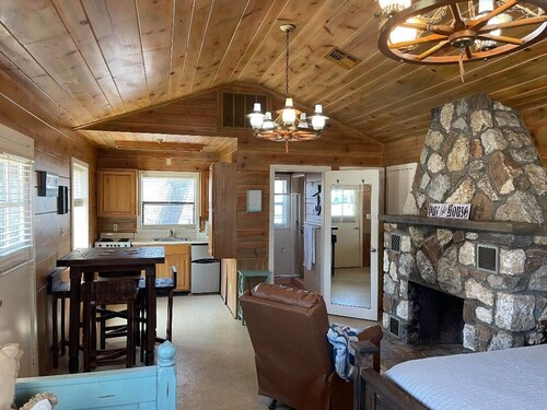 Cabin 1 on Stony Point Resort