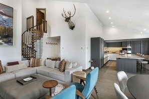 Flat-screen TV, fireplace