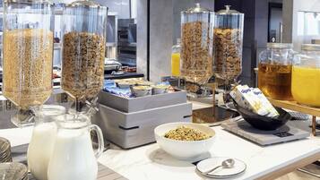 Päivittäinen buffetaamiainen maksusta