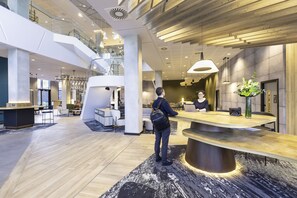 Reception - Novotel Liverpool Paddington Village (Liverpool)