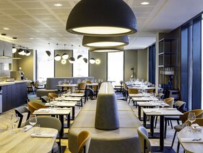 Breakfast, lunch and dinner served - Novotel Liverpool Paddington Village (Liverpool)