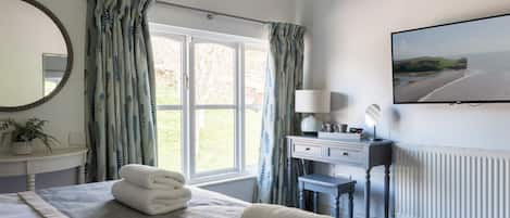 (02) Large Double Room