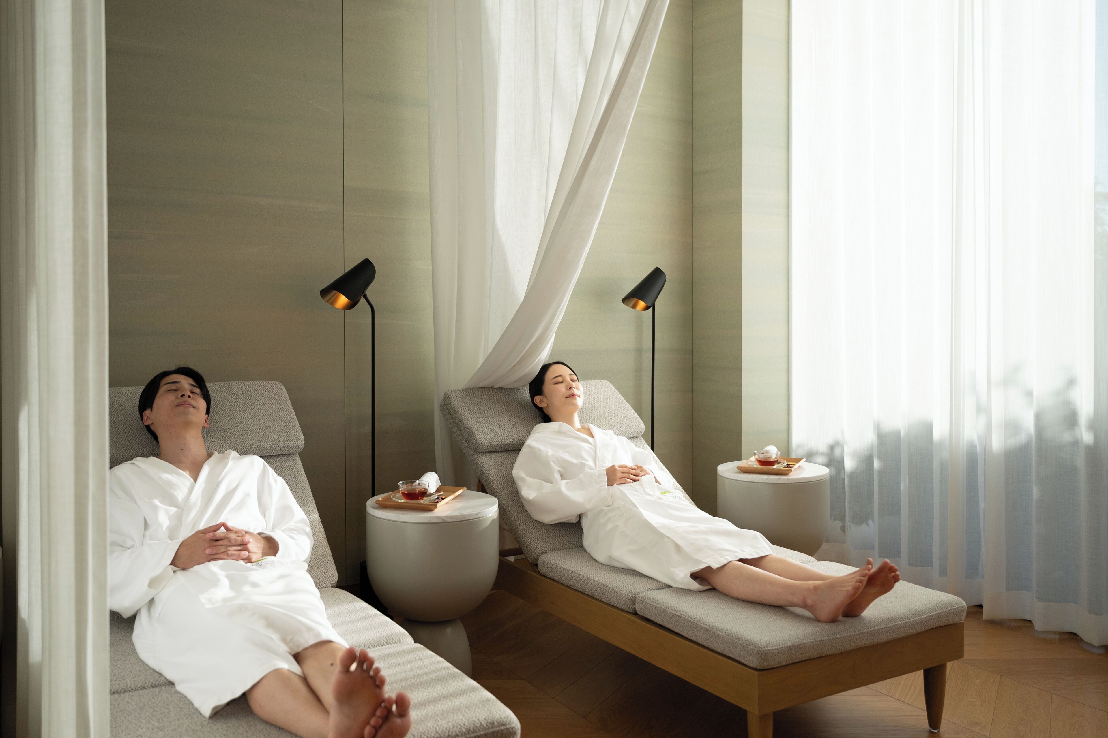 Couples treatment rooms, steam room, body treatments, hot stone massages