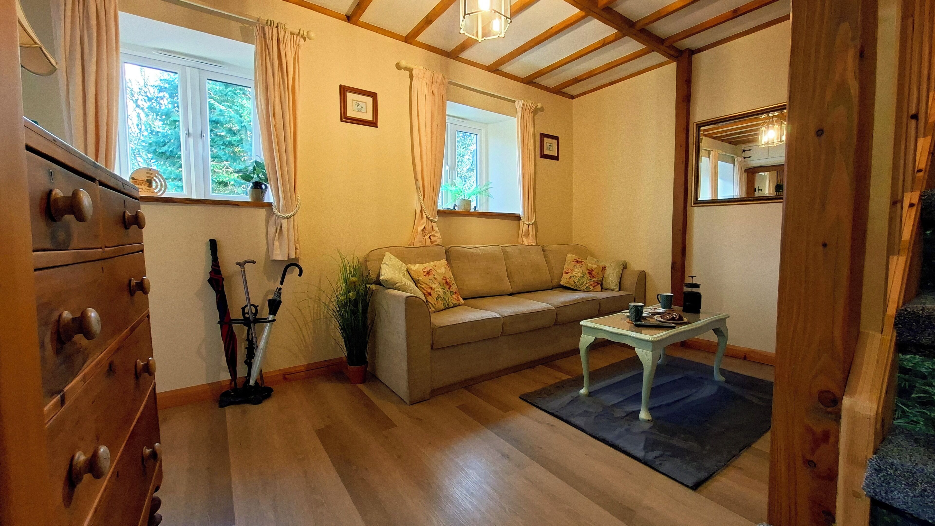 Cottage, 1 Bedroom (Quirky Cottage) | Living area