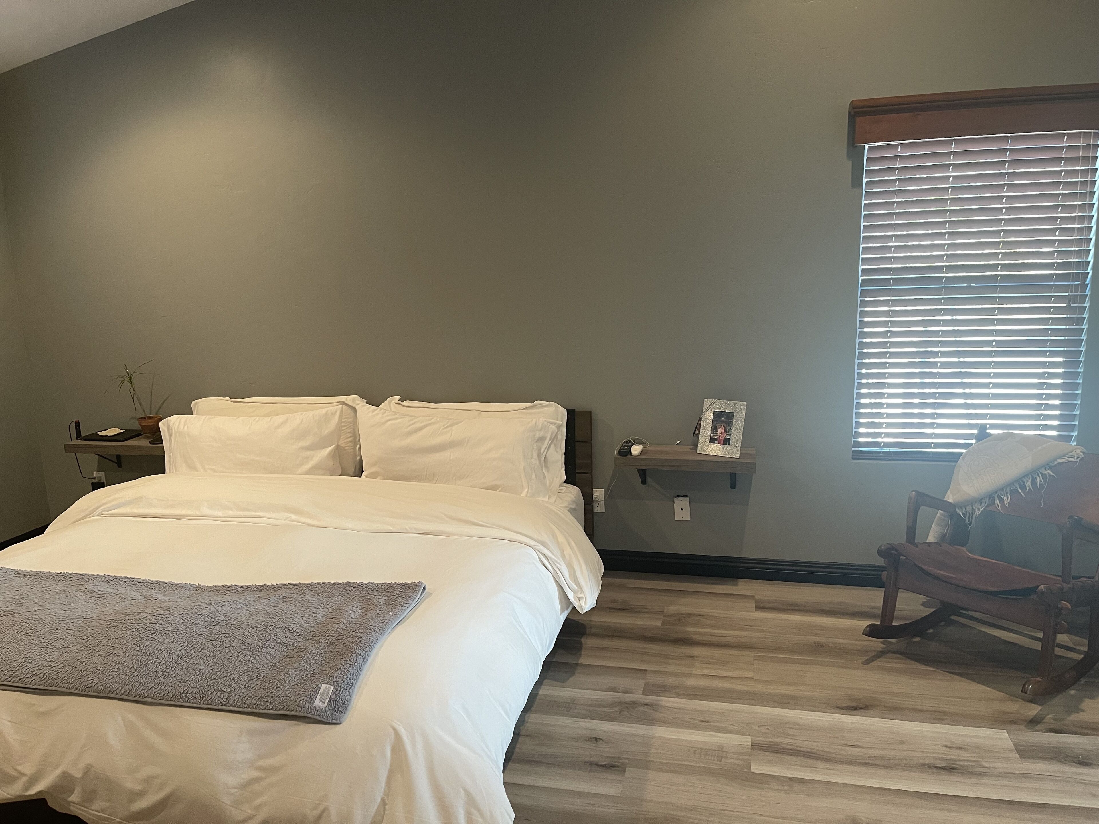 Entertainers dream with pool, jacuzzi and sauna