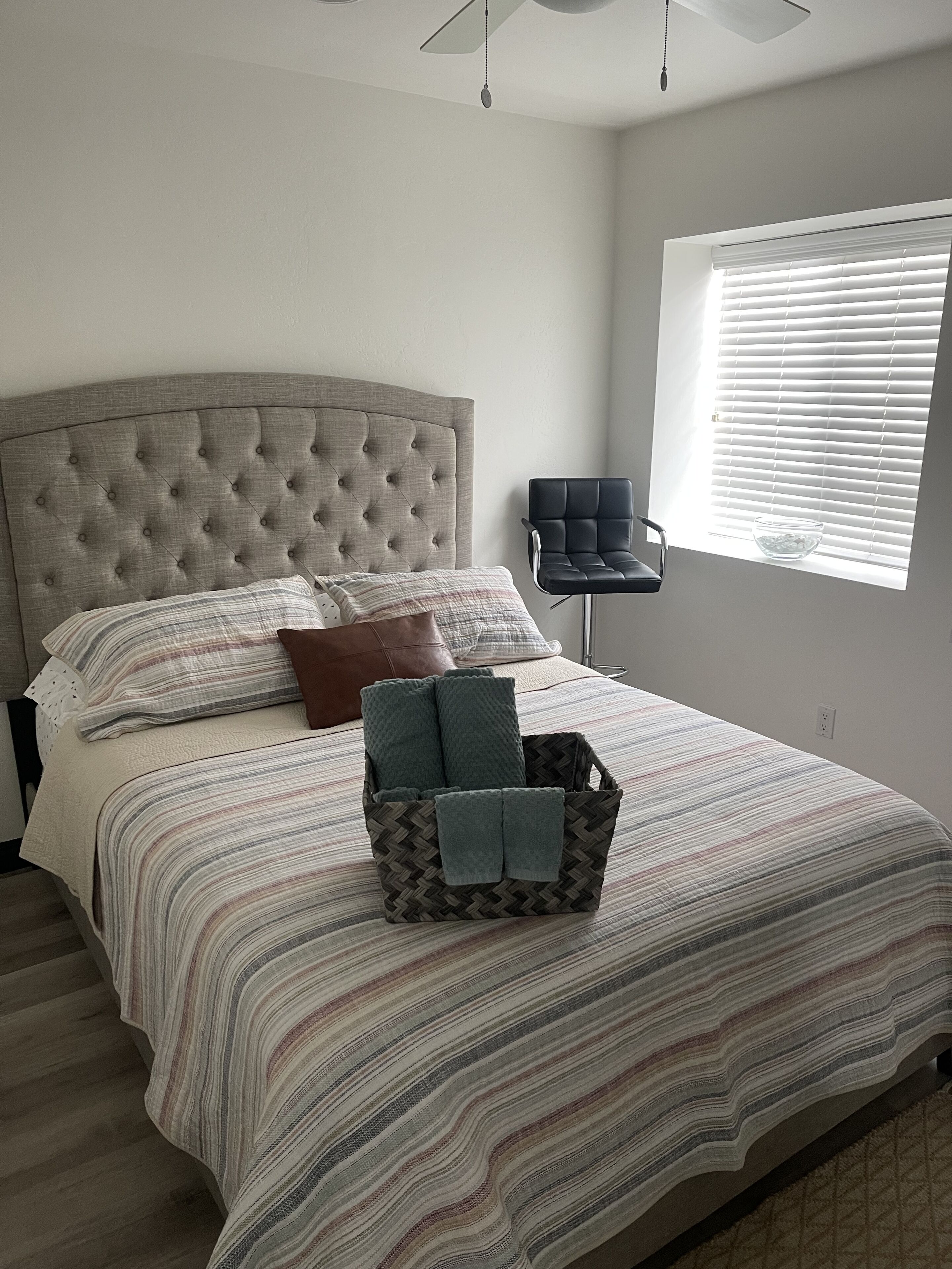 Entertainers dream with pool, jacuzzi and sauna