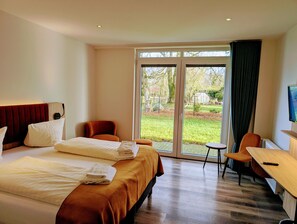 Deluxe Double Room, Private Bathroom - Hotel Tausendschön (Sudbrookmerland)