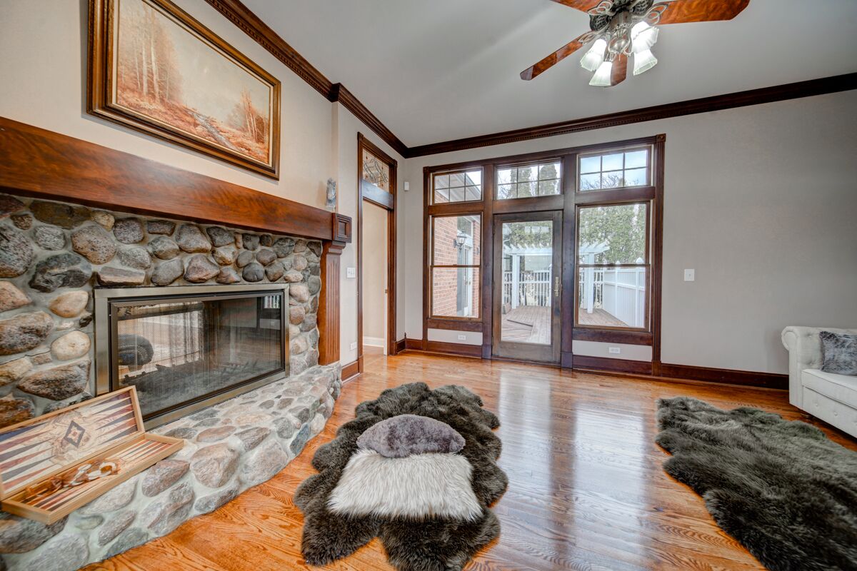 Renovated luxury villa with 7 bedrooms 5 bathrooms. Located on 40 acres of land.