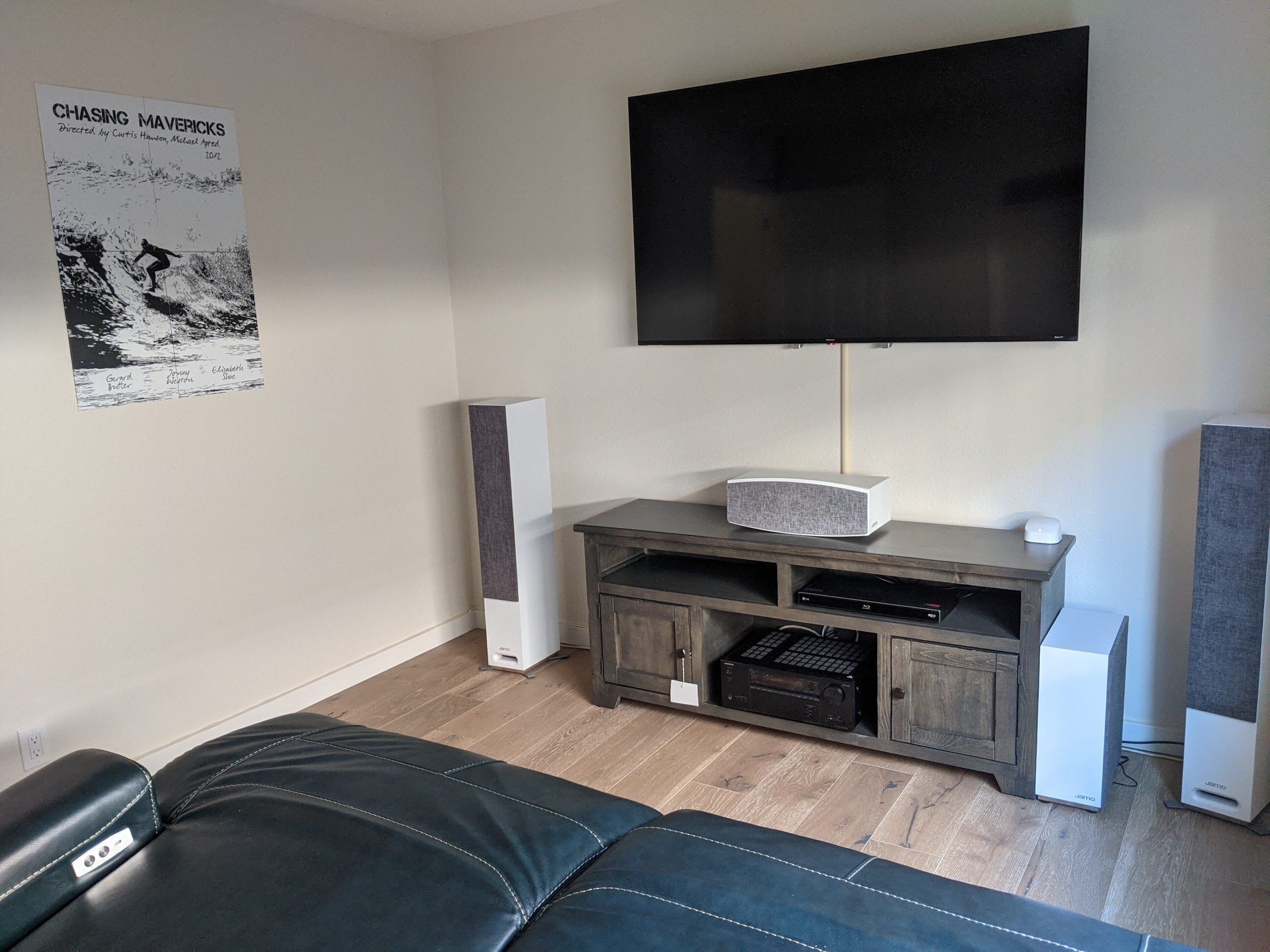 Renovated Coastal Retreat - 8 min walk to Ocean Bluffs