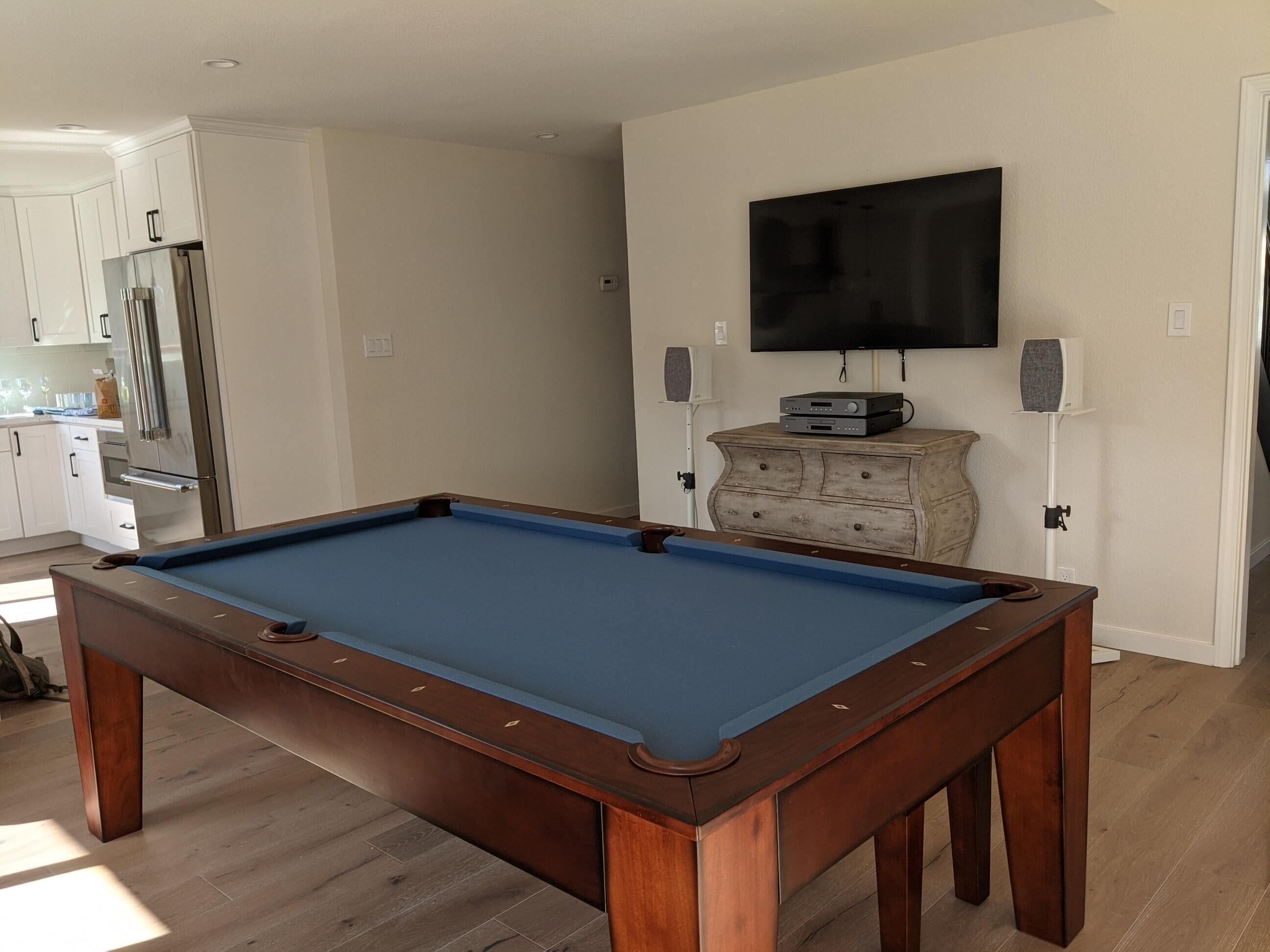 Renovated Coastal Retreat - 8 min walk to Ocean Bluffs