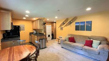 Cabin (Mountain View) | Exterior