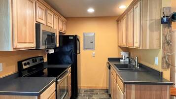 Cabin (Mountain View) | Exterior