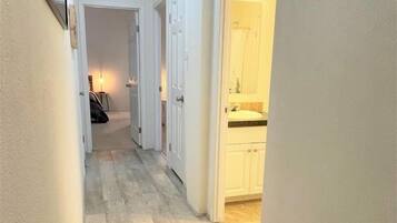 Cabin (Nanook Haus) | Exterior