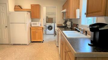 Cabin (Nanook Haus) | Exterior