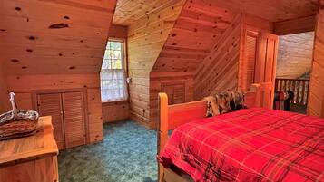 Cabin (Mossy Moose) | Exterior