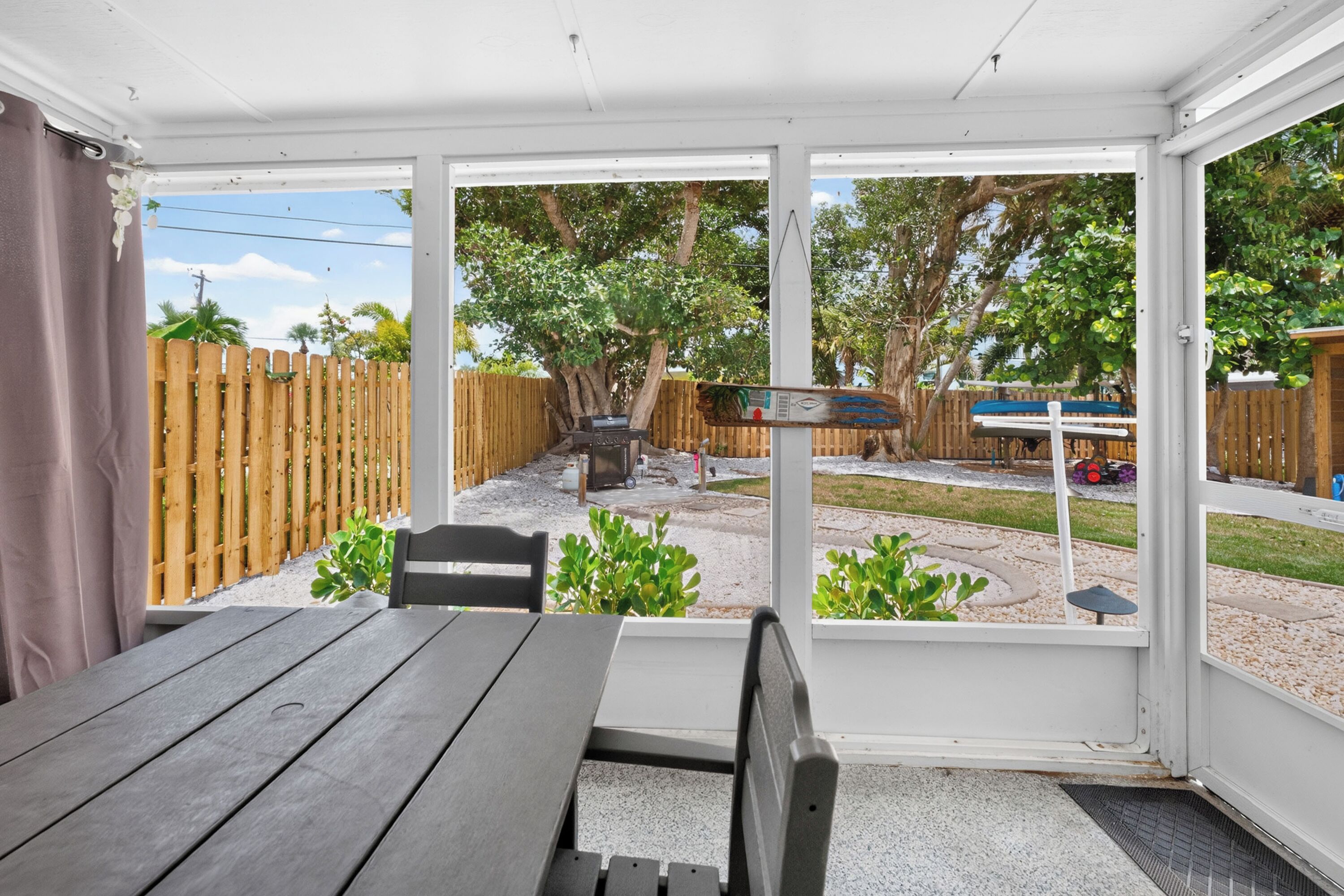 Outdoor dining