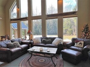 小屋 (Elkhorn) | 外觀