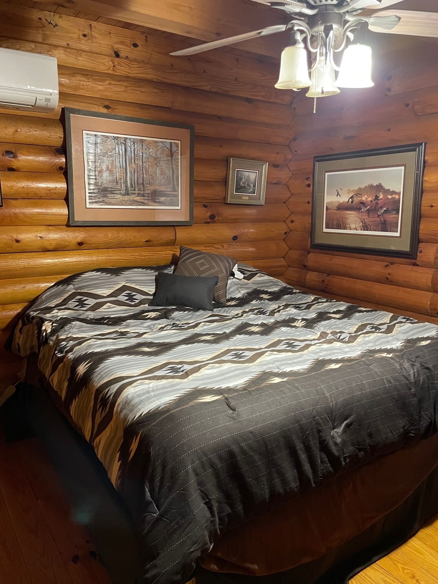 Private Lakefront House for Fishermen, Hunters, Lake-goers, and the Whole Famliy