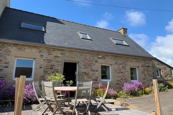 Première terrasse en bois avec soleil du matin et de l'aprem midi
