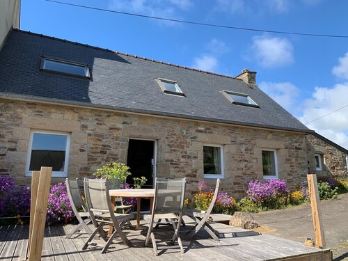Old farmhouse 100m², quiet, 500 m from the beach, sleeps 6-9