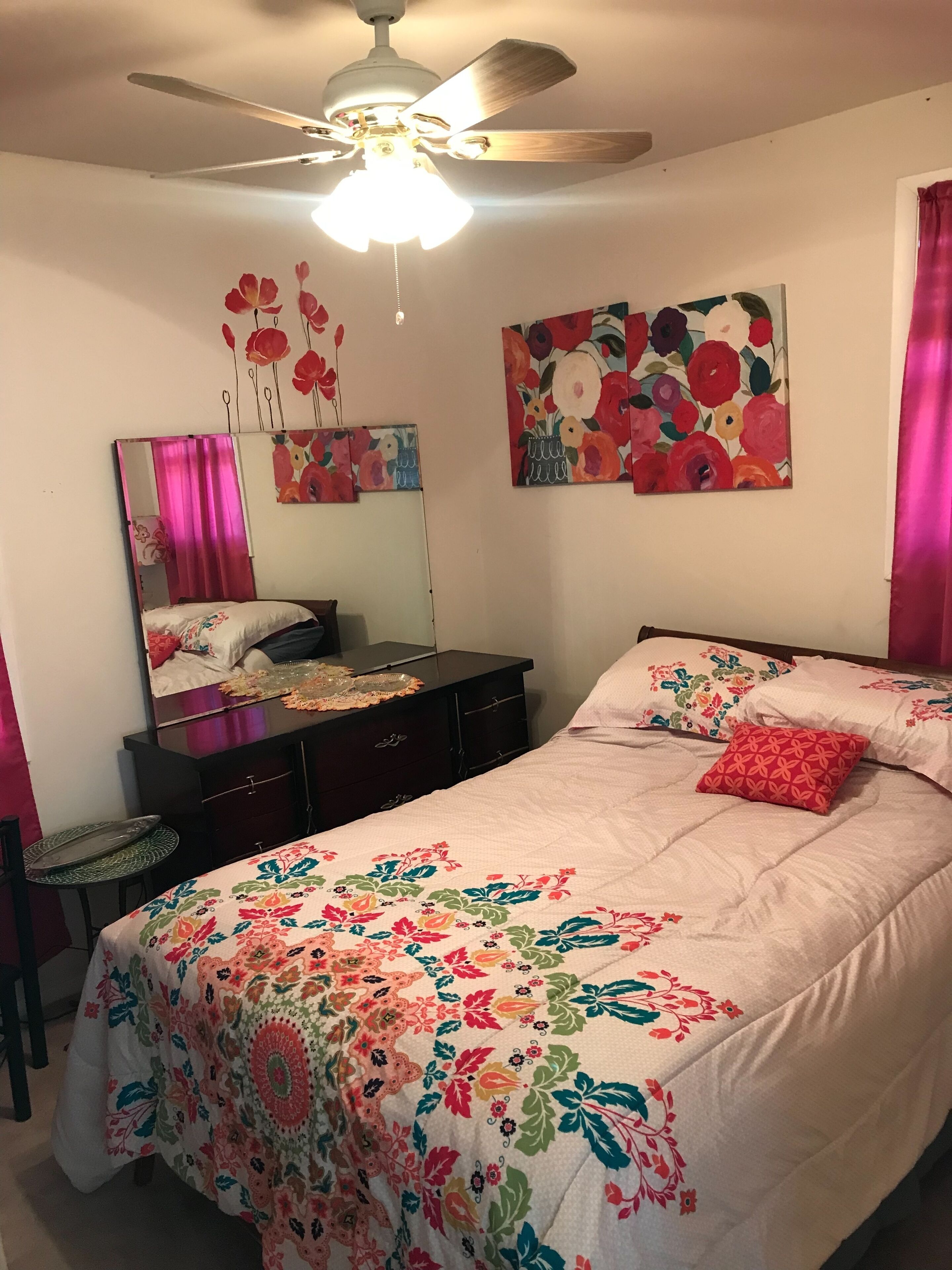 Cozy home within walking distance to Delaware Bay