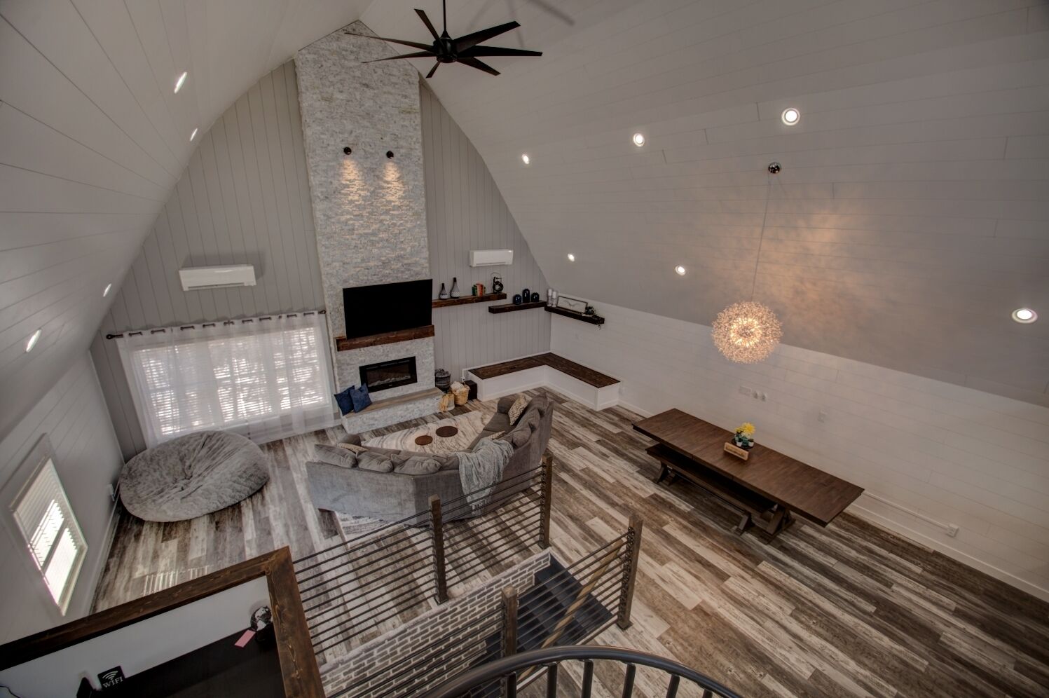 Renovated Barn Sure To Impress with Loft & Game Room!